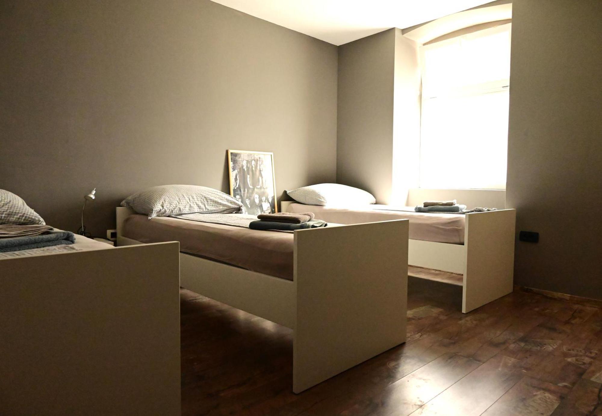 Dreibettzimmer mit Bad
