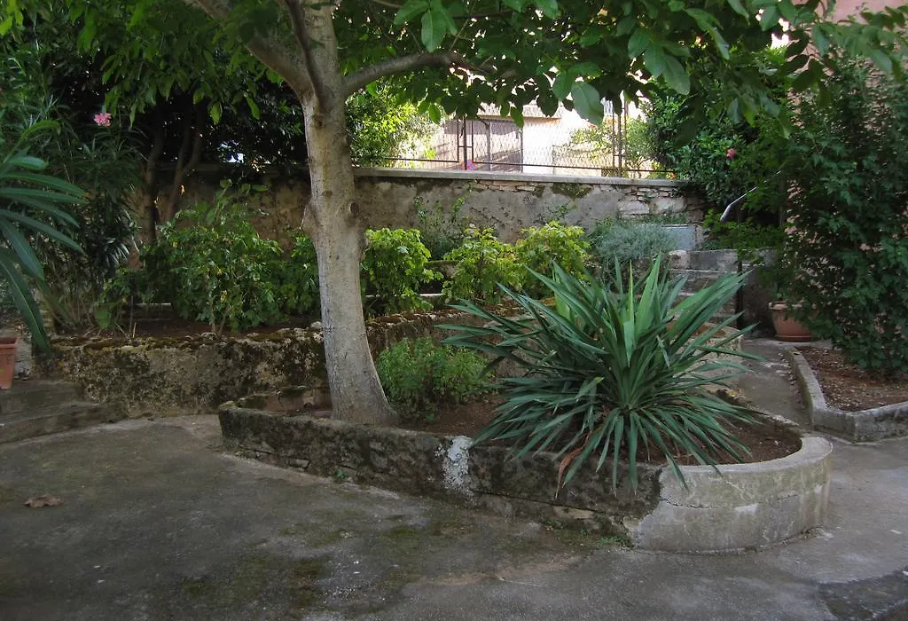 Guest House Ilona-1