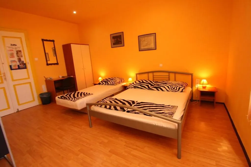 Guest House Zona-1