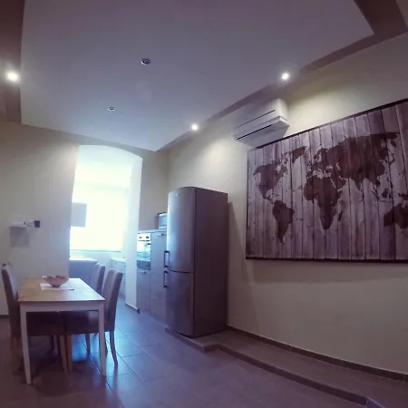 City Center Rooms-3