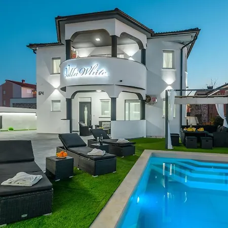 Complex Villa White-3